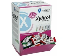 Miradent XYLITOL becukrė kramtoma guma su ksilitoliu dėžutėje, 200 x 2 vnt.