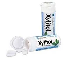 Miradent kramtomoji guma su xylitoliu, pipirmėtė