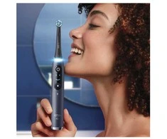 ORAL-B iO Series 9 Elektrinis dantų šepetėlis, juodos spalvos
