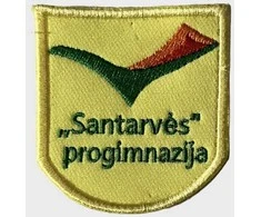 Klaipėdos „Santarvės“ progimnazijos emblema, EMBLEMA: Emblema su prisiuvimu