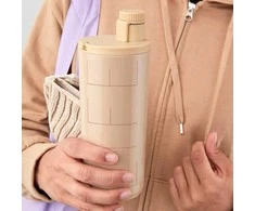 Design Letters Gertuvė sportui 500 ml, spalva: RUSVA KŪNO