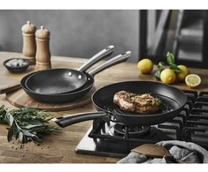 Pillivuyt Gourmet Garonne keptuvė, keraminė danga, 24 cm, juoda