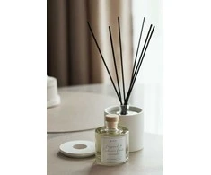Lukata Namų Kvapas kartu su Elegantišku Baltu Gipso įdėklu namų kvapui - Rankų darbo - 100ml talpos