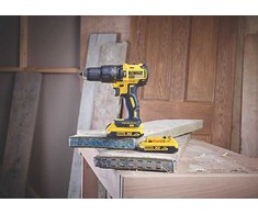 Grąžtas Akumuliatoriniai smūginiai gręžtuvai Dewalt DCD778D2T-QW, 18 V, 2 Ah