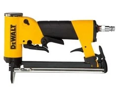 Pneumatinis kabių kalimo įrankis DeWalt DPS8016-XJ; 12,8 mm