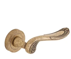 Durų rankena, vidaus naudojimui Metal-Bud Chiara Tosca, žalvario spalvos.