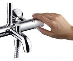 Dušo komplektas su termostatiniu maišytuvu Hansgrohe Vernis Blend 200, chromo sp.