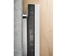 Įmontuojama indaplovė Whirlpool WSIP 4O33 PFE, juodos spalvos.