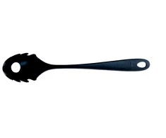 Šaukštas makaronams Fiskars ESSENTIAL 1065593, plastikas