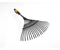 Lapų grėblys vėduoklinis Fiskars QuikFit 135201/1000644, be koto, 560 mm, juoda sp./oranžinė sp.