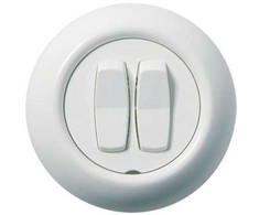 Jungiklis Schneider Electric Renova, 2 kl., baltos spalvos.