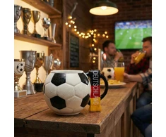 Sprintigo Didelė futbolo formos puodelis su 700 ml talpa, futbolo gerbėjams, juodas