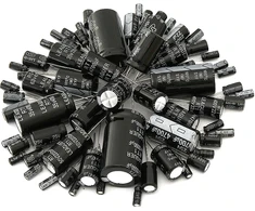 Blow 83-138# Elektrolitinis kondensatorius 100uF/16V/105ST.