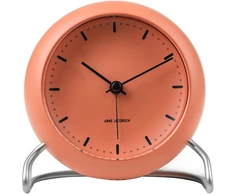 Arne Jacobsen Clocks Arne Jacobsen - Miesto rotušės stalo laikrodis - Ø11 cm - Raudonas