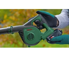 „Bosch DIY“ – akumuliatorinis lapų pūstuvas Universal 18V-130 Solo