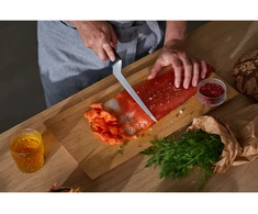 Fiskars - Kietai aštrus filė pjovimo peilis 22 cm