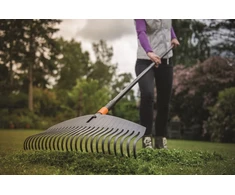 Fiskars - QuikFit lapų grėblys (didelis)