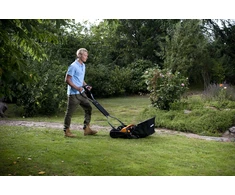 Fiskars - StaySharp Max žolės surinktuvas