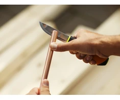 Fiskars - tvirtas peilis su galąstuvu