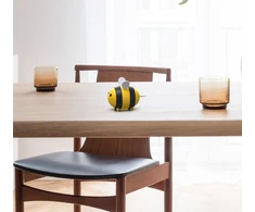 Gertuvė „Winkee“ dantų krapštukų dozatorius „Bee“ – kompaktiškas