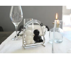 Gertuvė „Winkee“ – „Mr Salt Mrs Pepper Shakers“ – druskos ir pipirų dozatorius