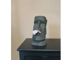 Gertuvė „Winkee“ – servetėlių dozatorius „Moai Stone“ – natūralaus akmens pilkumo – maždaug 30 cm aukščio