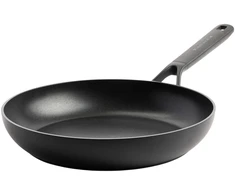KitchenAid - Klasikinė kaltinė keptuvė - juoda - 30 cm