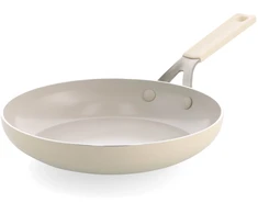 KitchenAid - Spalvota aliuminio keptuvė - migdolų kremo spalvos - 24 cm