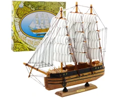 Lean Toys Dekoratyvinis medinis trijų stiebų burlaivio modelis 39x36 cm