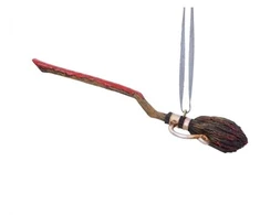 Nemesis Nowharry Potter Hario Poterio pakabinamas žaislas „Firebolt“ 15,5 cm
