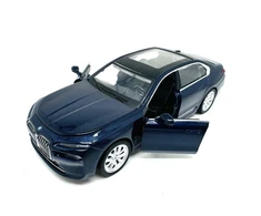 Pulio Auto msz 1/32 BMW i7 su šviesa ir garsu