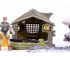 Toymax Specialiųjų pajėgų karinis rinkinys su naikintuvu, sraigtasparniu, kateriu ir priedais (520370)