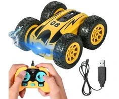 Automobilis su nuotolinio valdymo pulteliu