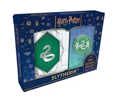 KNYGA Insight Editions Harry Potter: Slytherin Tiny Book and Pin Set