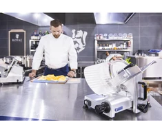 PRO 300 mm elektrinė mėsos ir sūrio pjaustyklė