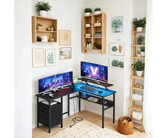 Koduva L formos rašomasis stalas su lizdais ir monitoriaus stovu, juodas, 120 x 150 x 76 cm