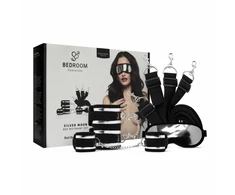 Loveboxxx Secret Pleasure Chest Sidabrinis Moon Set with Restraints &amp; Mask