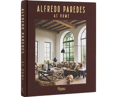 KNYGA Bookshop Alfredo Paredes