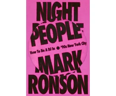 KNYGA Bookshop Night People