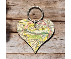 KNYGA Bookshop OS Map Wooden Heart Key-ring - The Broads