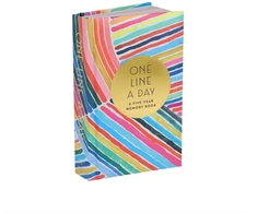 KNYGA Kindah Khalidy Rainbow One Line a Day: A Five-Year Memory Book
