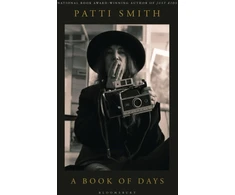 KNYGA Patti Smith Book of Days, The New York Times bestseller