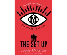 KNYGA Sophie Mckenzie Medusa Project: The Set-Up