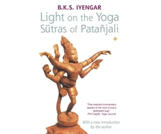 KNYGA B. K. S. Iyengar Light on the Yoga Sutras of Patanjali