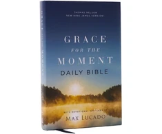KNYGA Bookshop NKJV, Grace for the Moment Daily Bible, Hardcover, Comfort Print