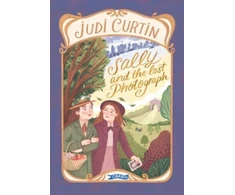 KNYGA Judi Curtin Sally and the Lost Photograph