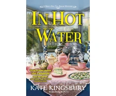 KNYGA Kate Kingsbury In Hot Vanduo