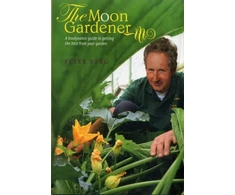 KNYGA Peter Berg Moon Gardener