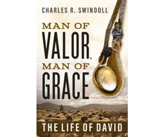 KNYGA Bookshop Man of Valor, Man of Grace