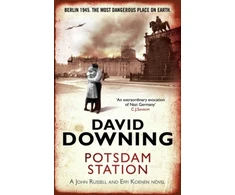 KNYGA Bookshop Potsdam Station